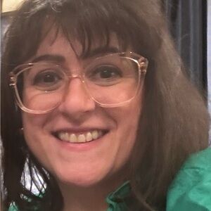 Meet your Posher, Ashley